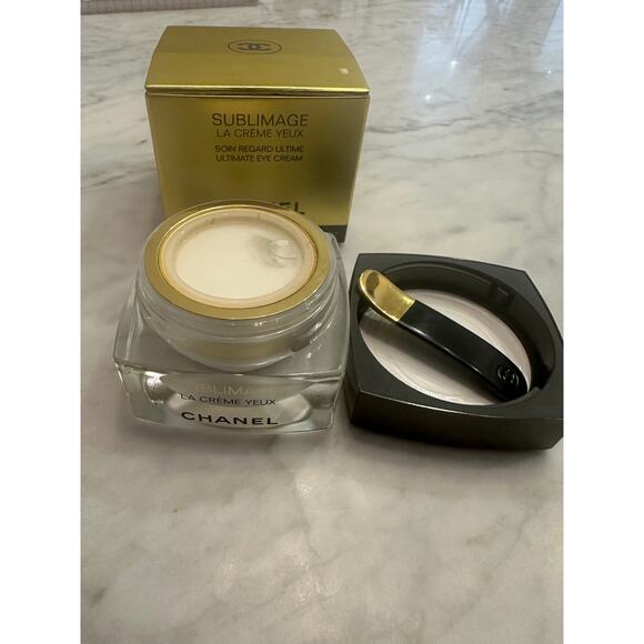 CHANEL Sublimage La Crème Yeux - Eyecream - Picture 1 of 8